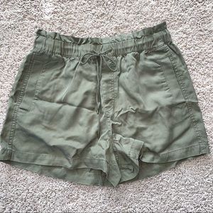 Loft Olive Green High Rise Shorts Paperbag Style Size Medium
